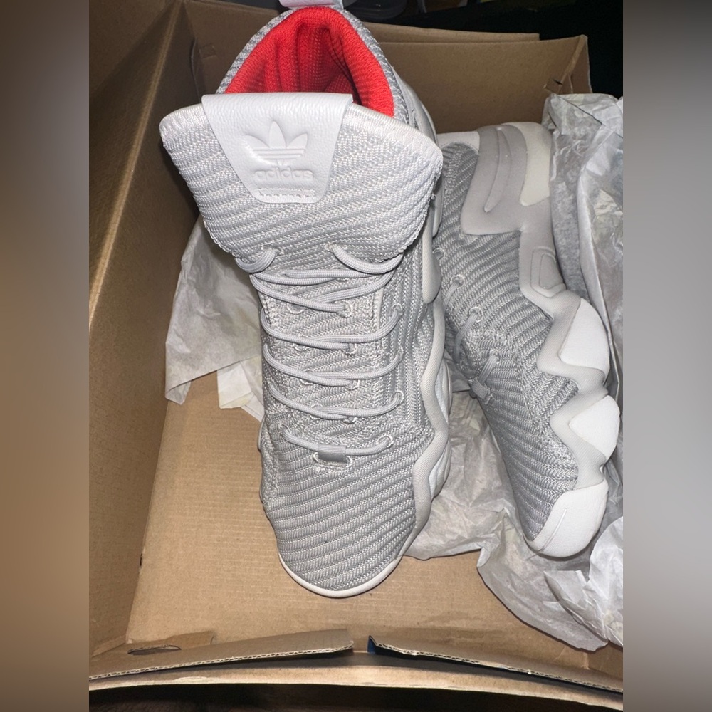 Adidas Crazy 8s (New in Box) - Picture 2 of 2